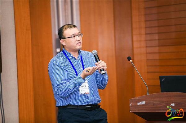 孫德文研究員在2019年全國(guó)高分子年